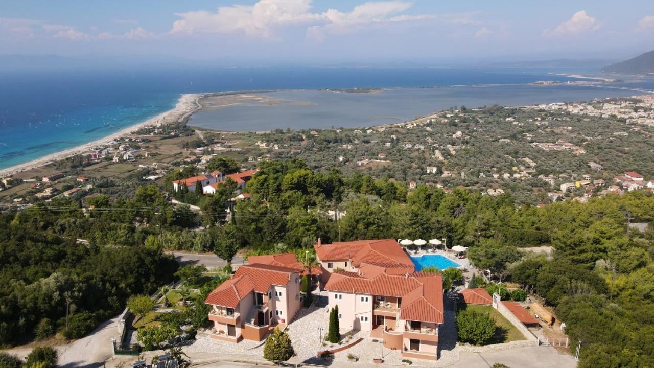 Semiramis Hotel Frínion Екстериор снимка