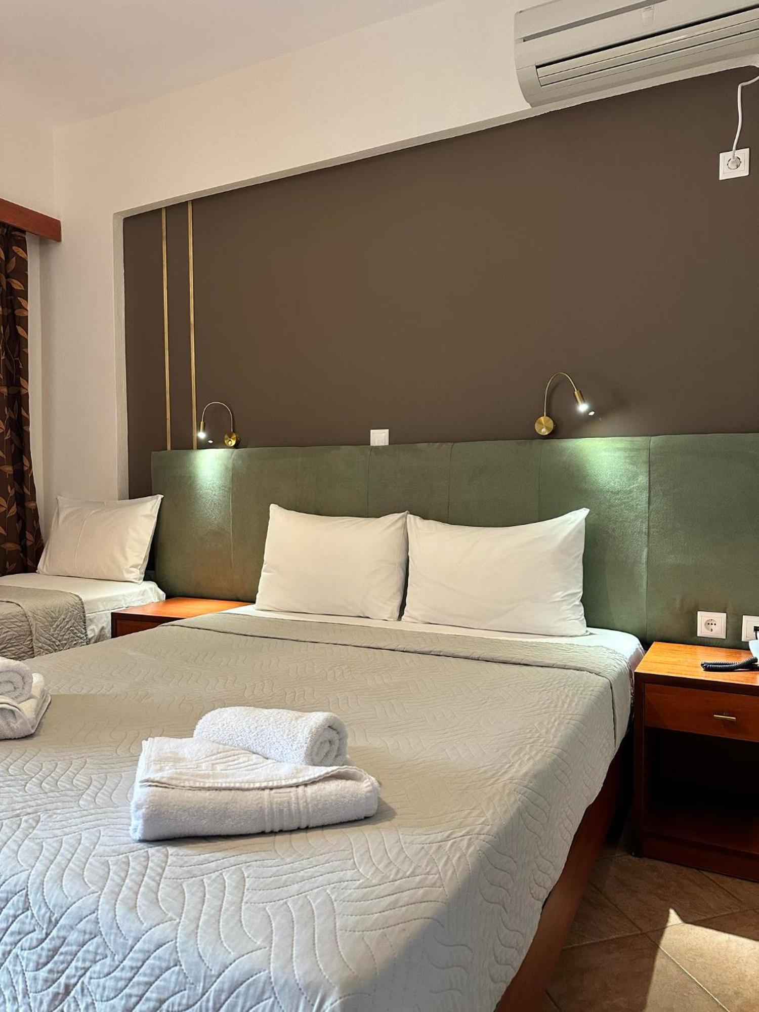 Semiramis Hotel Frínion Екстериор снимка