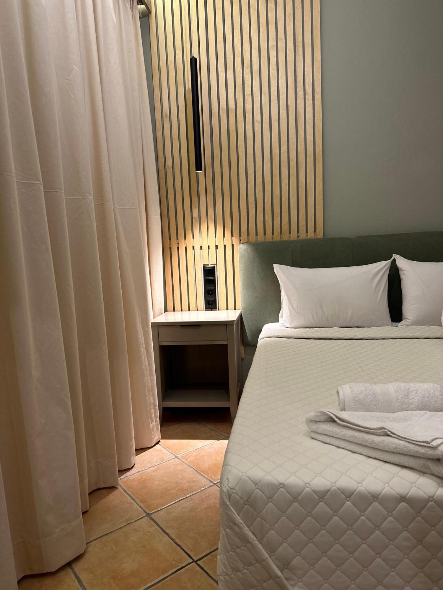 Semiramis Hotel Frínion Екстериор снимка