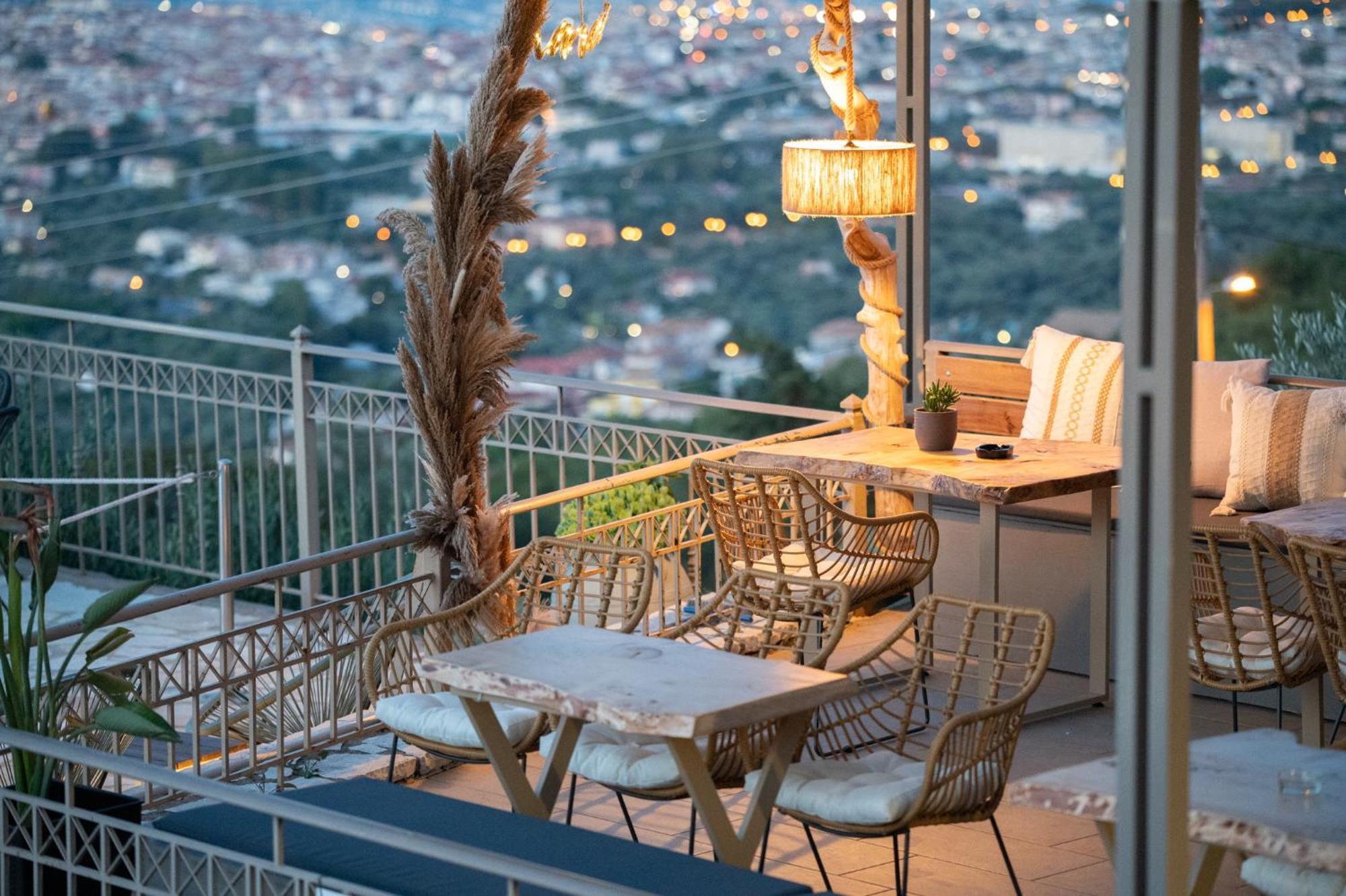 Semiramis Hotel Frínion Екстериор снимка