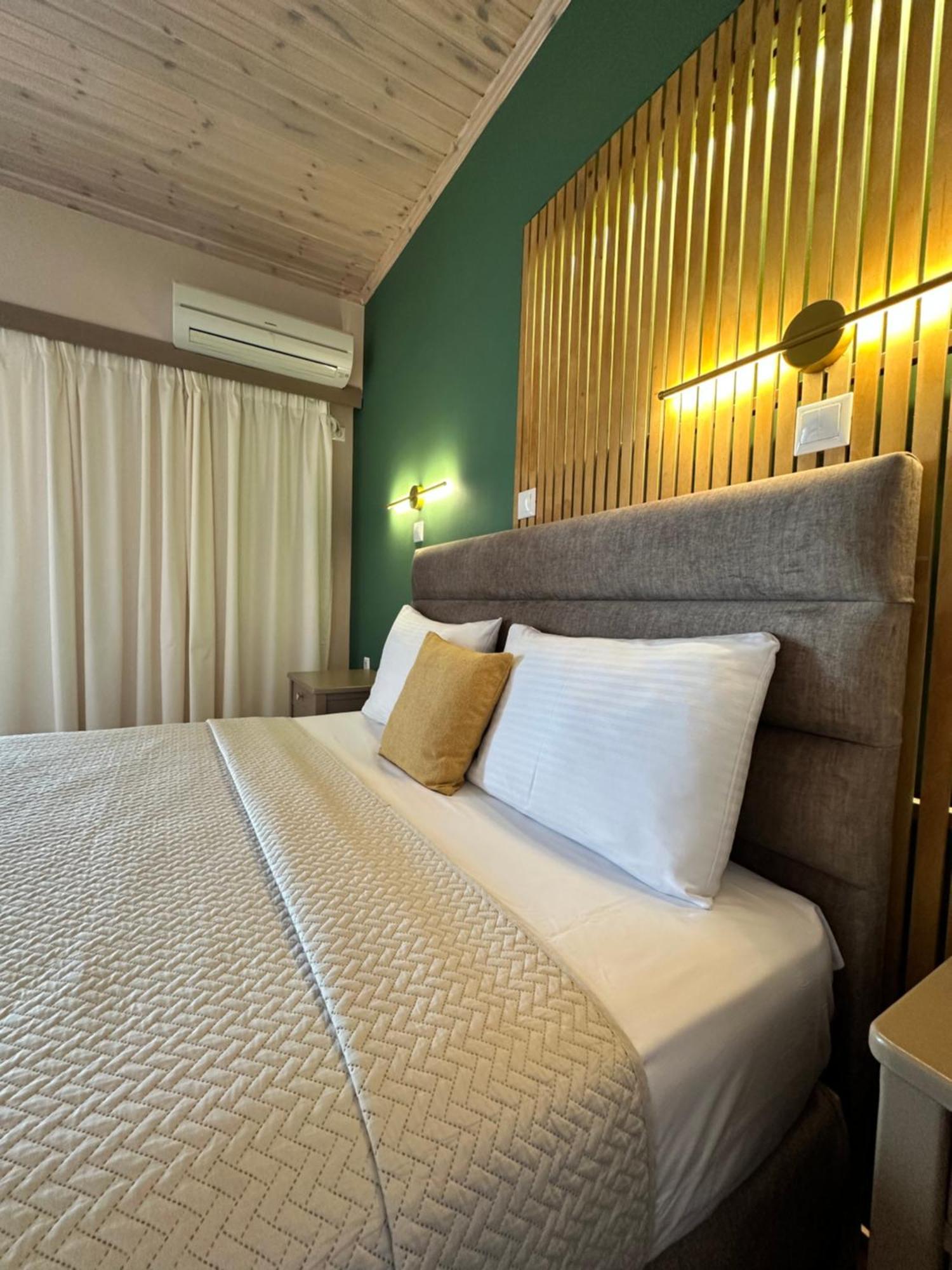 Semiramis Hotel Frínion Екстериор снимка